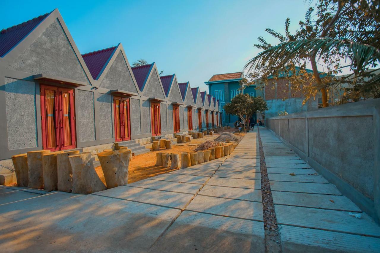 E2 Guest House Карімунджава Екстер'єр фото